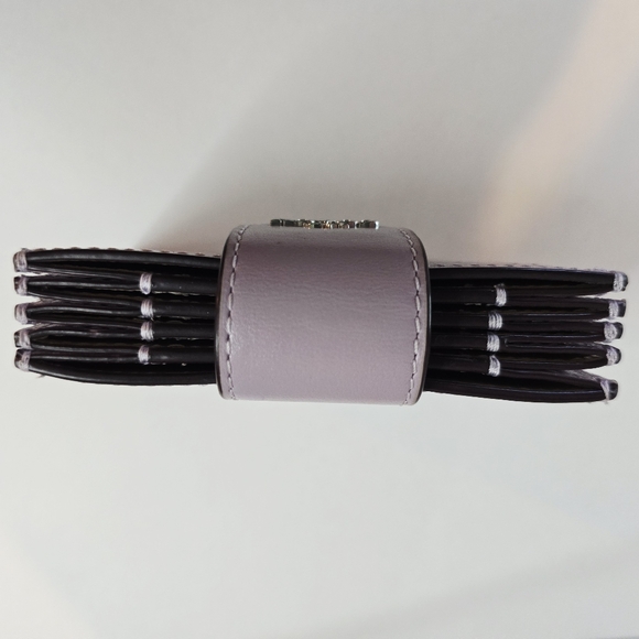 Coach Leather Accordion Card Case in a Soft Lilac CA066 - Picture 3 of 5